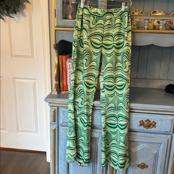Green Swirl Wide-Leg Palazzo Pants - Picture 2 of 3